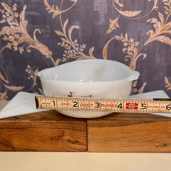 Vintage Anchor Hocking Fire King Bowls BC Comics Johnny Hart Dinosaur Set Of 3 - Picture 14 of 14